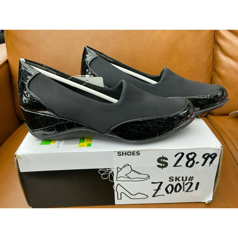 East‎ 5th Elander Wedge Pumps Womens 10 Black New Croc Embossed Patent Trim